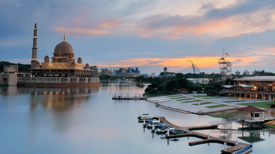 Putrajaya attractions and theme parks in Malaysia - FunMalaysia